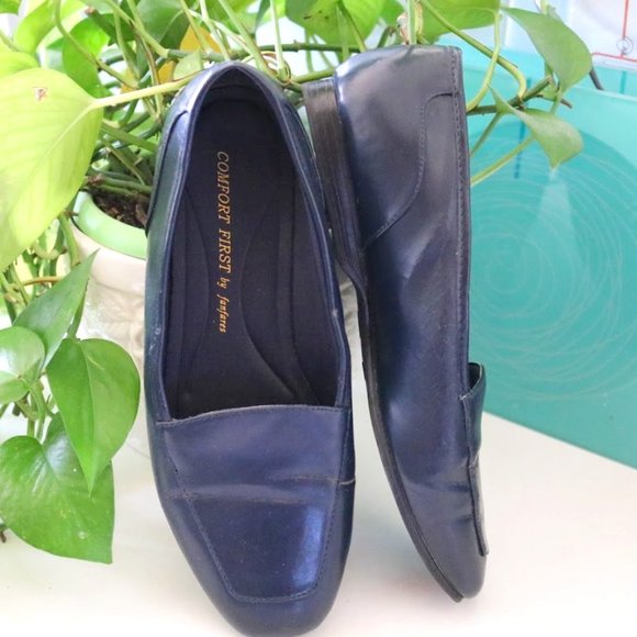 3/$10 Comfort First LOLA Navy Driving Flats - 6.5 - Picture 1 of 15